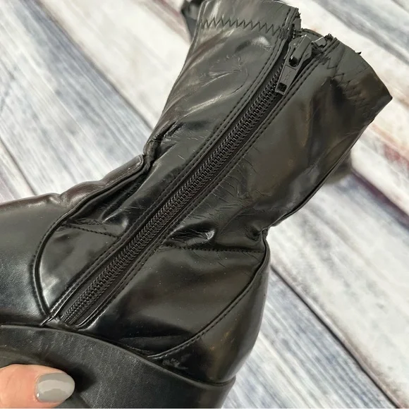 Vintage 90’s Unlisted Vegan Leather Chunky Black Boots - Picture 8 of 11
